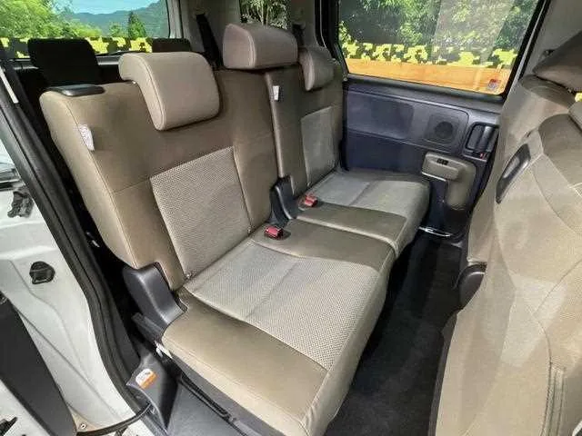 Toyota Sienta 2025 — миниатюра 4