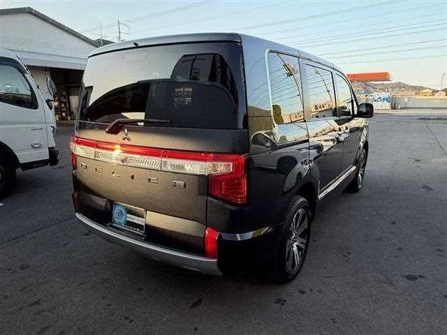 Mitsubishi Delica D:5 2024 — миниатюра 2