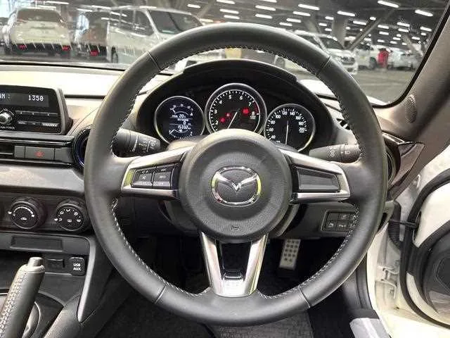 Mazda Roadster 2022 — миниатюра 4