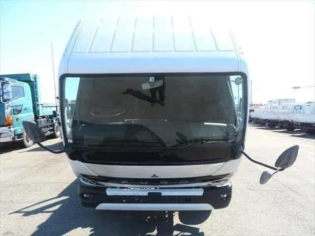 Mitsubishi Fuso Canter 2022 — миниатюра 3