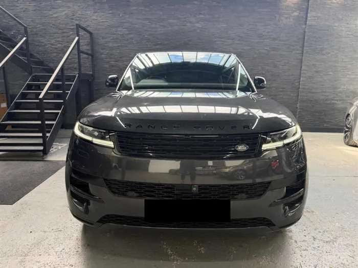 Land Rover Range Rover Sport AUTOMATIC DIESEL 2023 — миниатюра 2