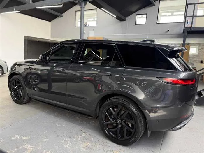 Land Rover Range Rover Sport AUTOMATIC DIESEL 2023 — миниатюра 3