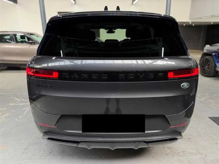 Land Rover Range Rover Sport AUTOMATIC DIESEL 2023 — миниатюра 5