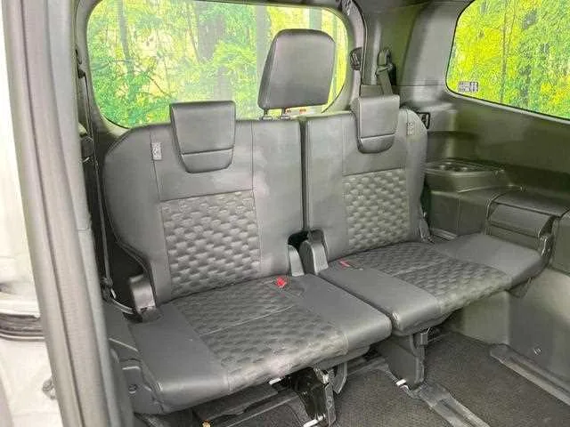 Toyota Voxy 2025 — миниатюра 4