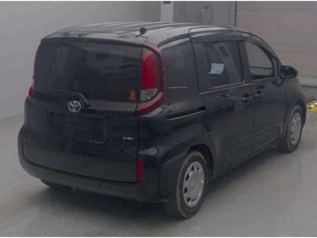 Toyota Sienta 2024 — миниатюра 2