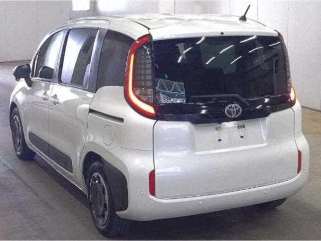Toyota Sienta 2023 — миниатюра 5
