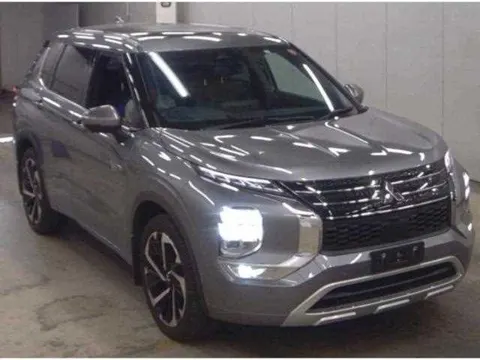 Mitsubishi Outlander 2023 купить в Москве