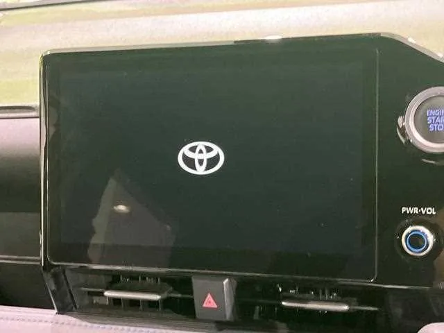 Toyota Voxy 2022 — миниатюра 5