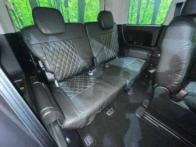 Mitsubishi Delica D:5 2024 — миниатюра 4