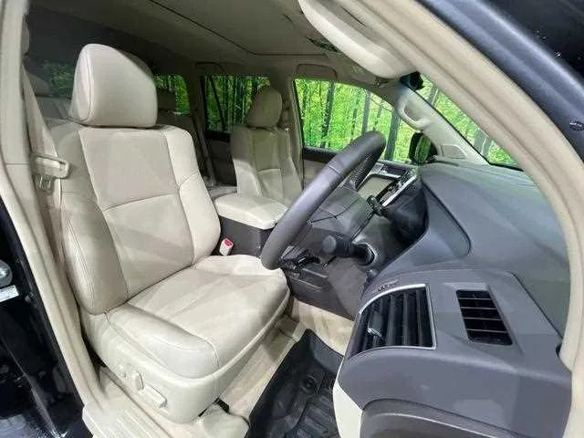 Toyota Land Cruiser Prado 2023 — миниатюра 5