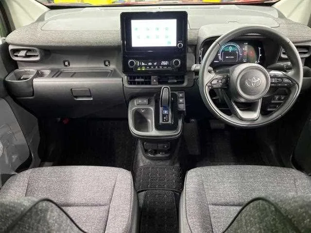 Toyota Sienta 2024 — миниатюра 2