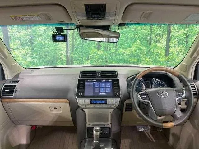 Toyota Land Cruiser Prado 2022 — миниатюра 2
