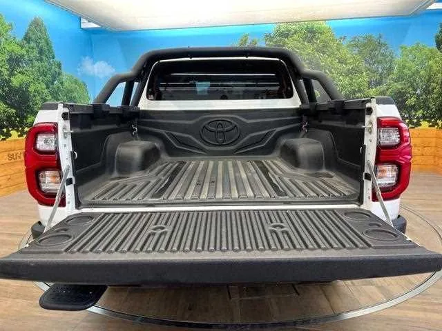 Toyota Hilux 2022 — миниатюра 4