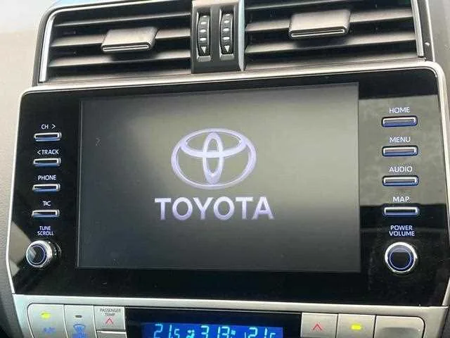 Toyota Land Cruiser Prado 2023 — миниатюра 4