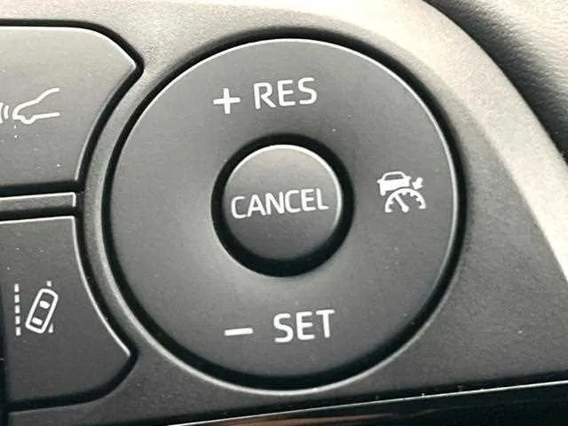 Toyota Harrier Hybrid 2024 — миниатюра 3