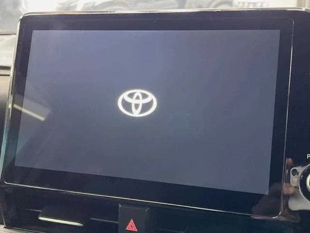 Toyota Voxy 2023 — миниатюра 3