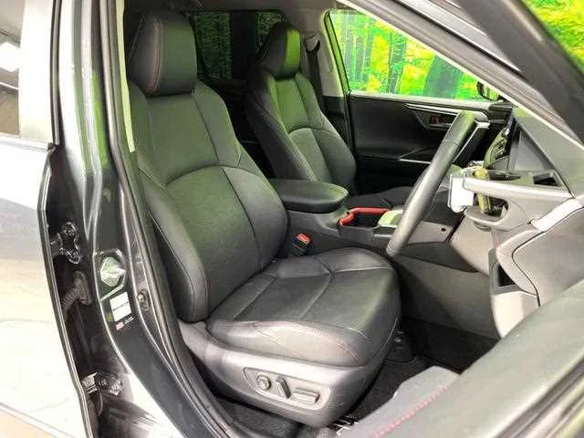 Toyota RAV4 2023 — миниатюра 5