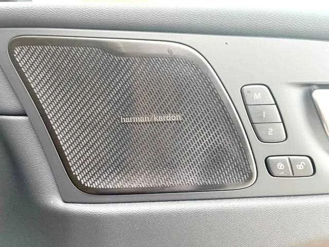 Volvo XC60 2023 — миниатюра 3