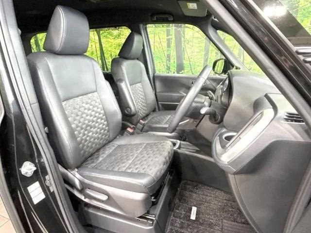 Toyota Voxy 2022 — миниатюра 5