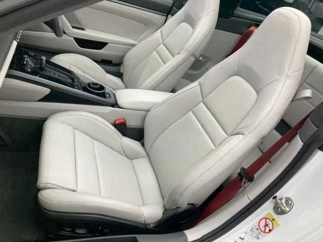 Porsche 911 2024 — миниатюра 3
