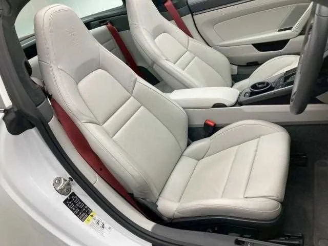 Porsche 911 2024 — миниатюра 5