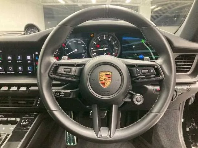 Porsche 911 2023 — миниатюра 4