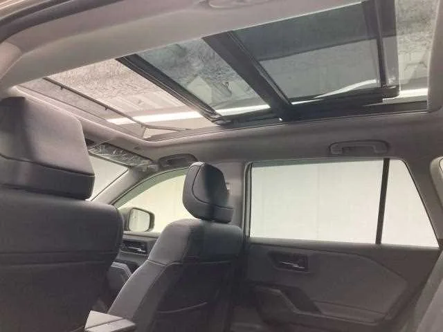 Toyota RAV4 Z 2026 — миниатюра 2