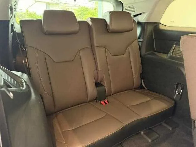 Jeep Commander 2023 — миниатюра 4