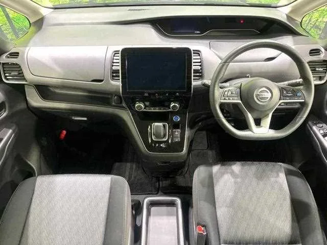 Nissan Serena 2022 — миниатюра 2