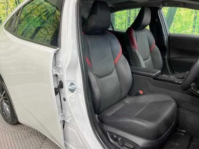 Toyota Prius 2023 — миниатюра 5