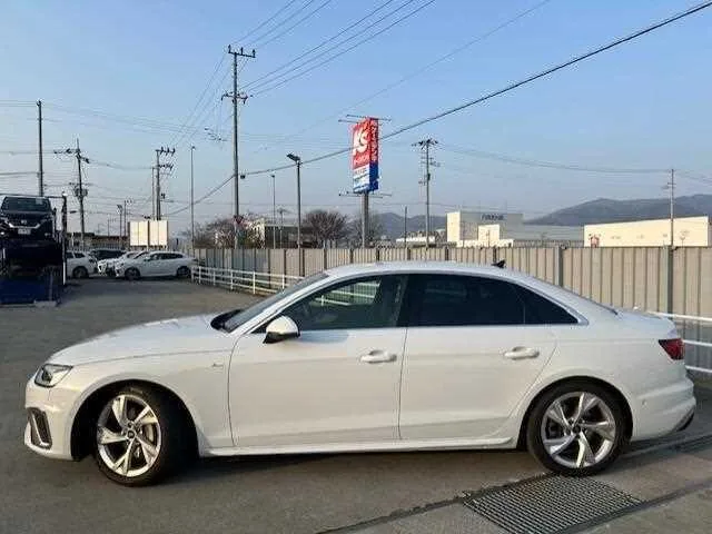 Audi A4 2024 — миниатюра 2
