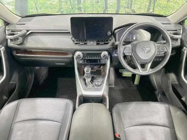 Toyota RAV4 2023 — миниатюра 2