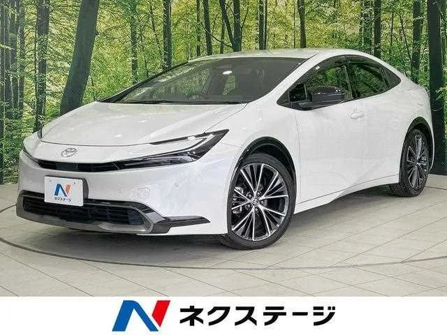 Toyota Prius 2023 — фото 1, купить с доставкой в Москву