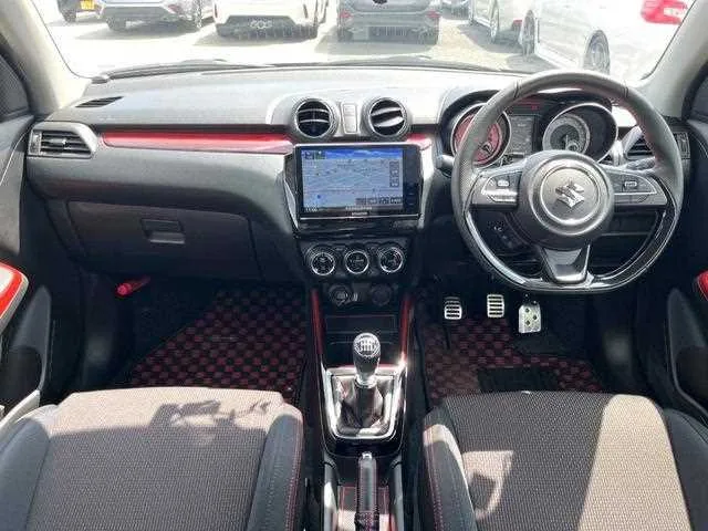 Suzuki Swift 2023 — миниатюра 2