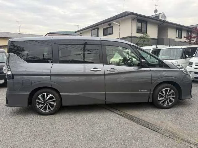 Nissan Serena 2022 — миниатюра 4