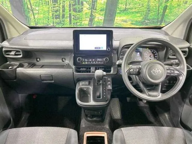 Toyota Sienta 2023 — миниатюра 2