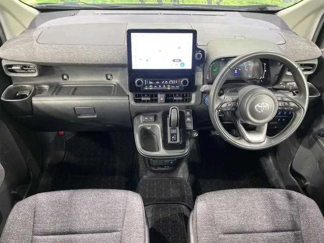 Toyota Sienta 2024 — миниатюра 2