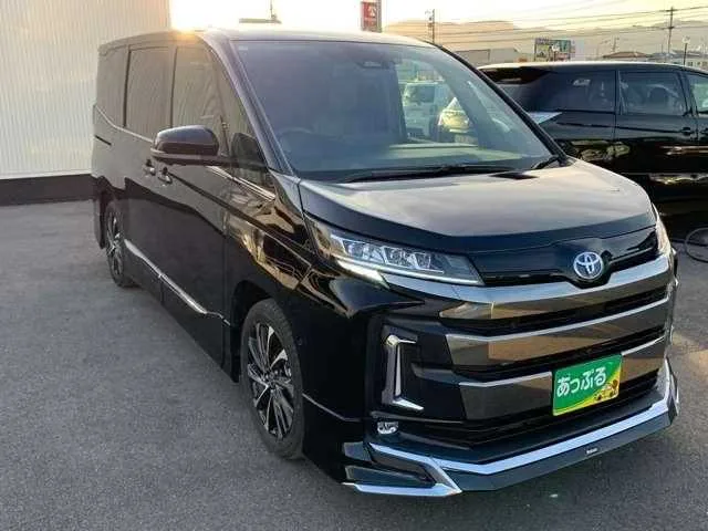 Toyota Noah 2025 — миниатюра 5