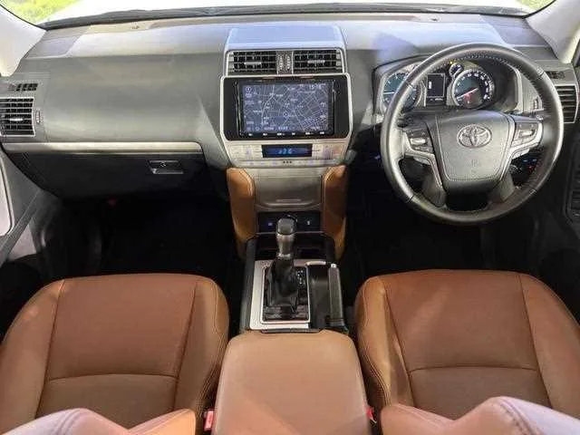 Toyota Land Cruiser Prado 2022 — миниатюра 2