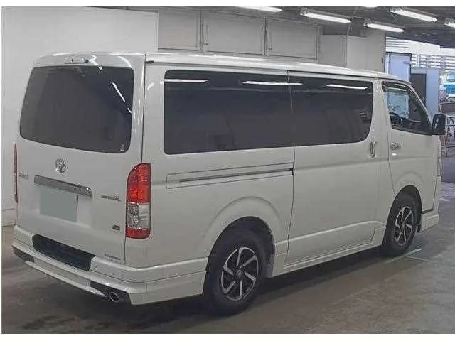 Toyota Hiace Van 2025 — миниатюра 2