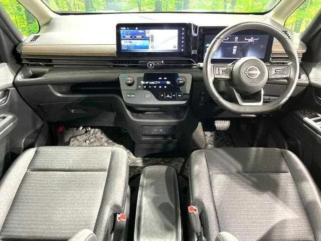 Nissan Serena 2024 — миниатюра 2