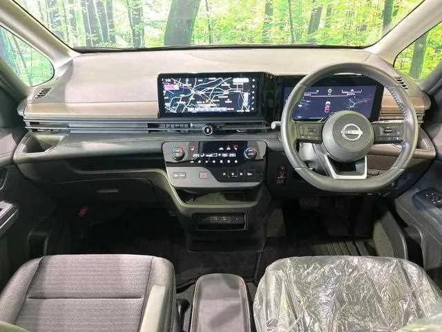 Nissan Serena 2023 — миниатюра 2