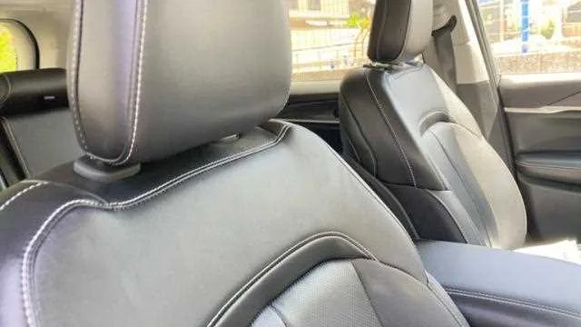 Jeep Grand Cherokee 2023 — миниатюра 4