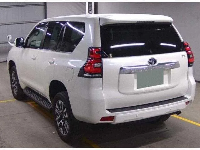Toyota Land Cruiser Prado 2022 — миниатюра 2