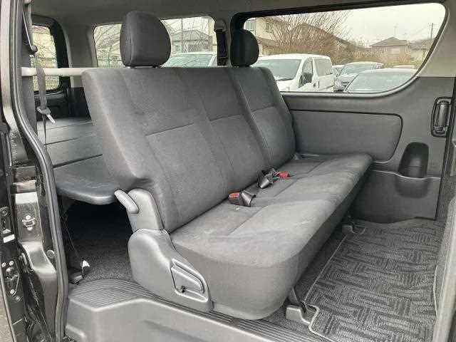 Toyota Hiace Van 2022 — миниатюра 3