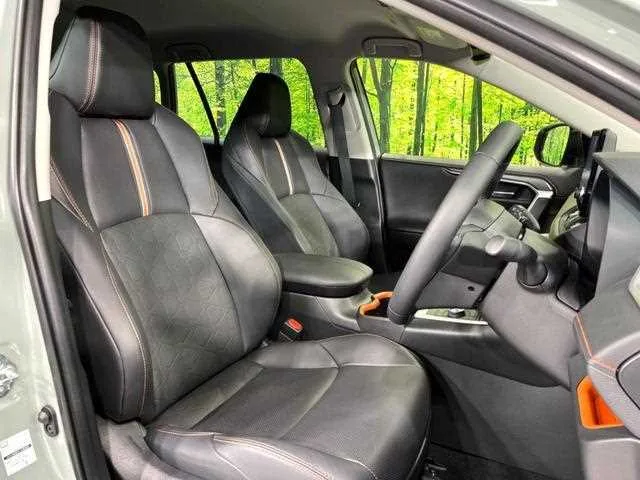 Toyota RAV4 2025 — миниатюра 3