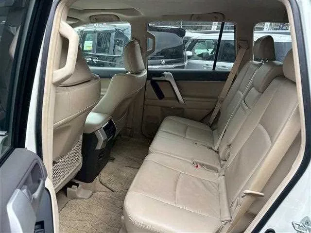 Toyota Land Cruiser Prado 2023 — миниатюра 5