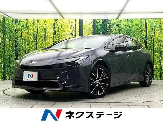 Toyota Prius 2023 — фото 1, купить с доставкой в Москву