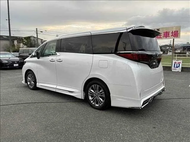 Toyota Alphard Hybrid 2024 — миниатюра 2