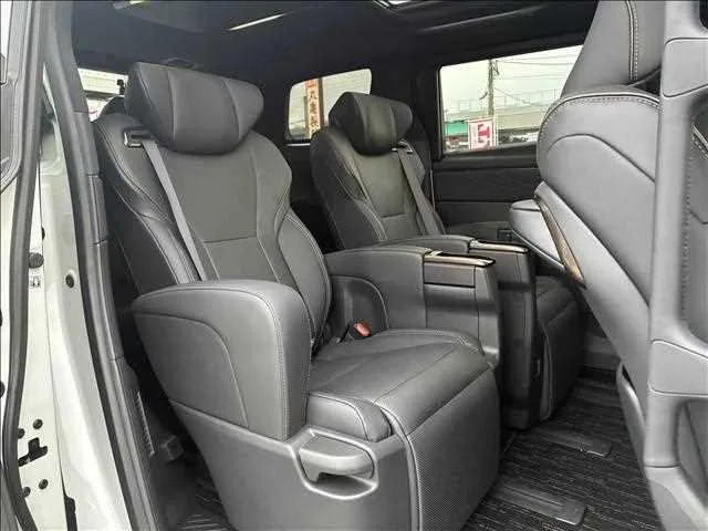 Toyota Alphard Hybrid 2024 — миниатюра 3